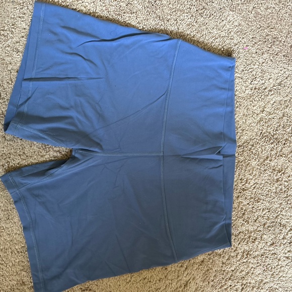Lululemon dark grey / bluish shorts - Picture 1 of 3
